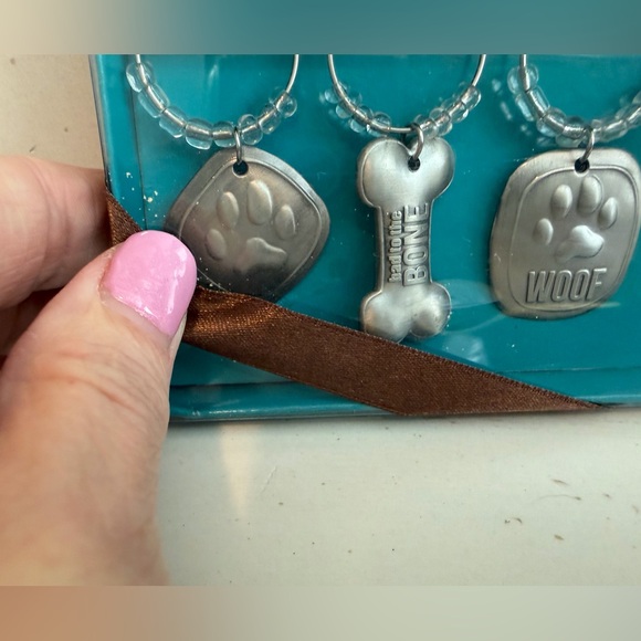 Lucky Dog Metal Wine Charms - Silver Paw & Bone Set NIB - Picture 2 of 6